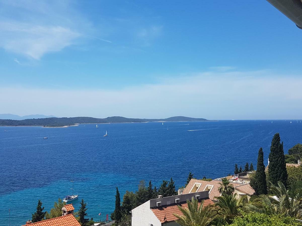 J&B Holiday House Hvar Hvar Town Exterior photo